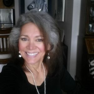 Meet your Posher, Debbie